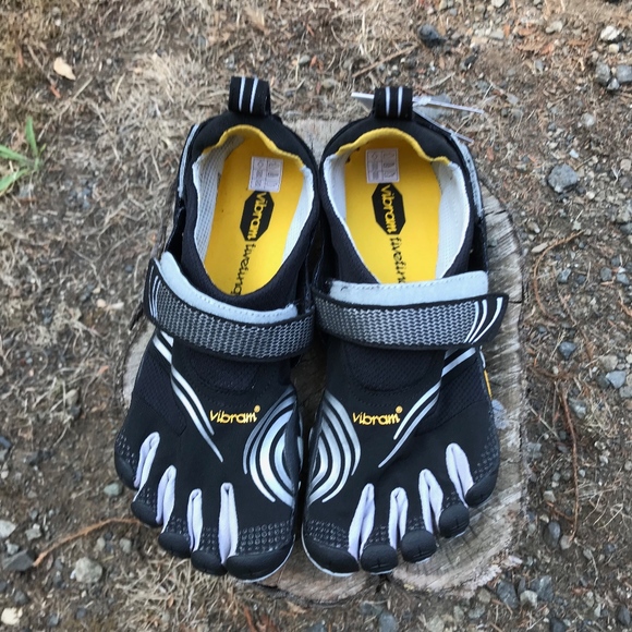 Vibram Fivefingers Komodo Sport Shoes 